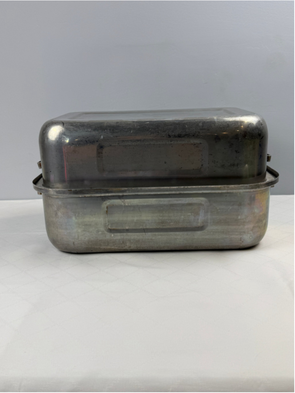 Vintage Large Aluminum Roaster with Matching Lid Made in Canada 61215